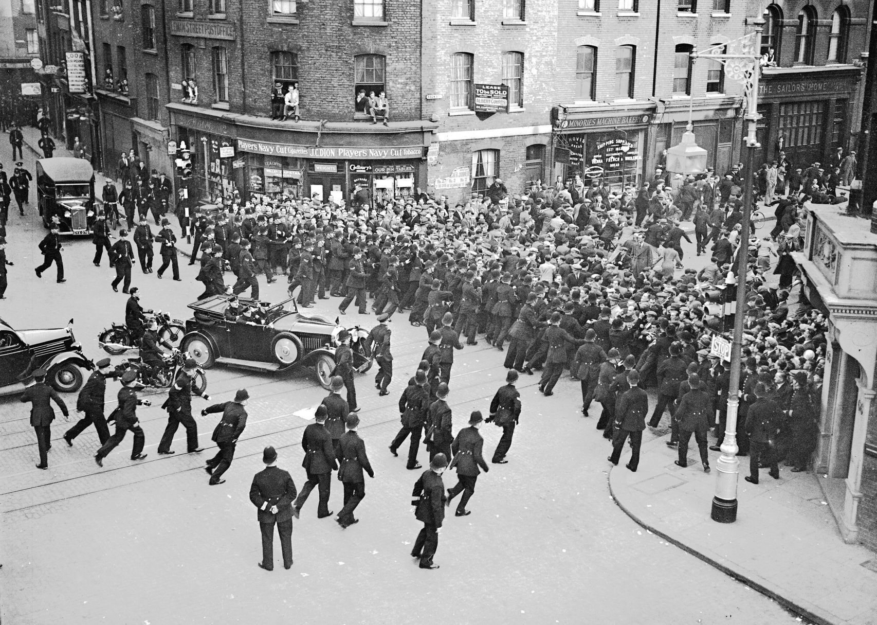 1936: London protests